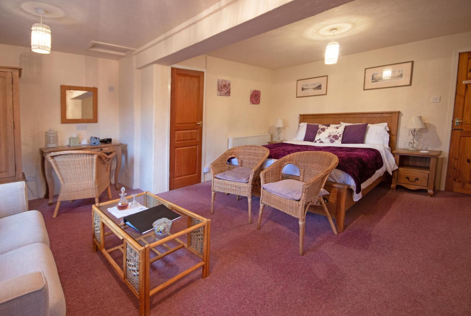 Magpies Lodge Slinfold Buitenkant foto